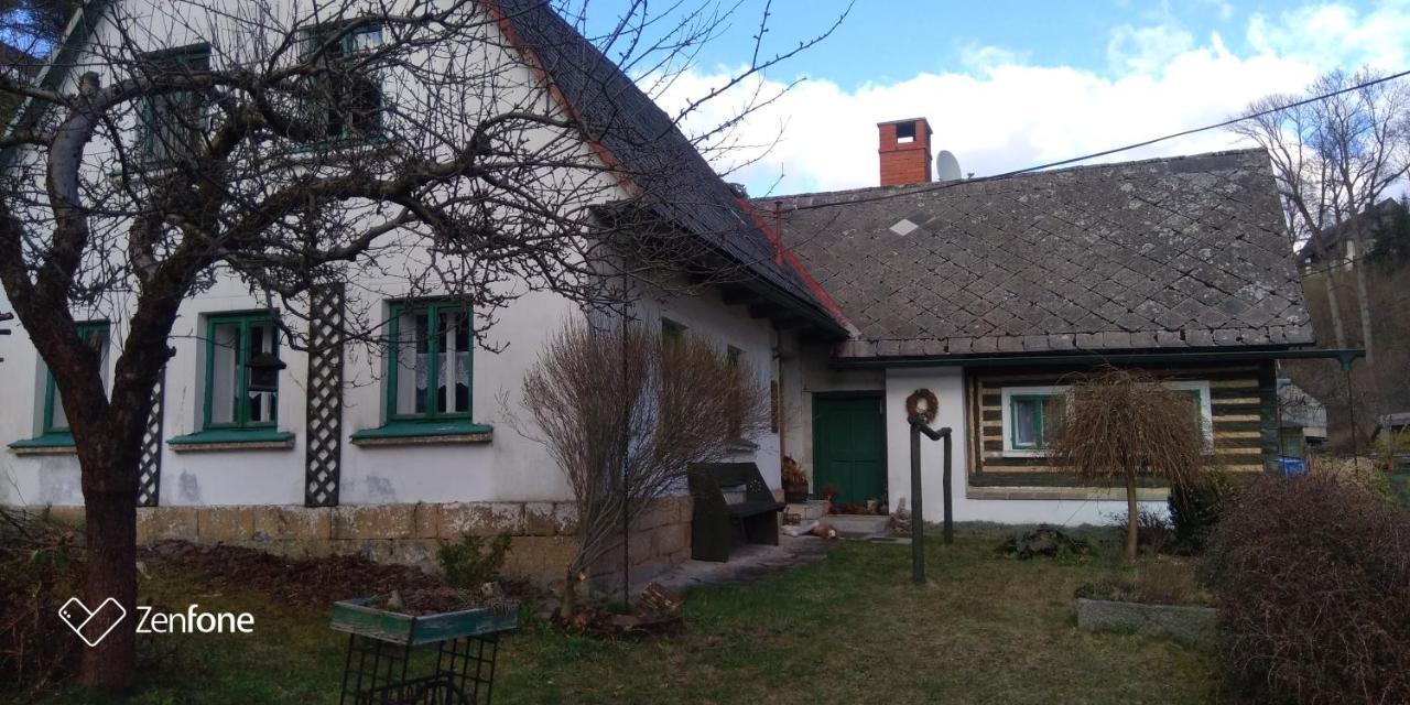 Chalupa S Roubenkou Police nad Metují Exterior foto
